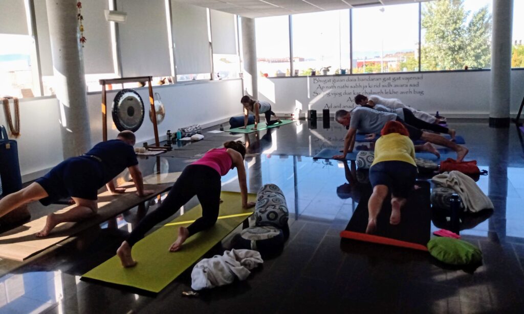 clase de yoga pamplona ansoain